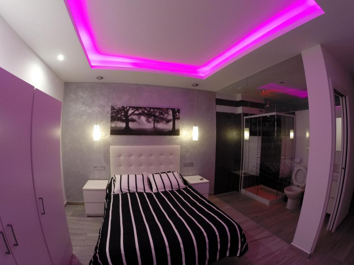 Conil Red-Black Apartment Conil De La Frontera Ruang foto