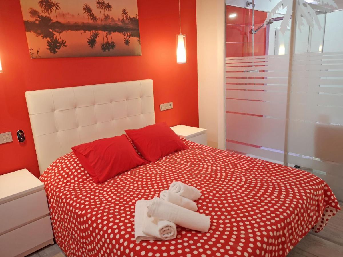 Conil Red-Black Apartment Conil De La Frontera Bagian luar foto