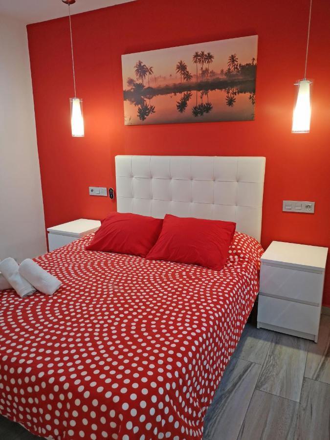 Conil Red-Black Apartment Conil De La Frontera Bagian luar foto